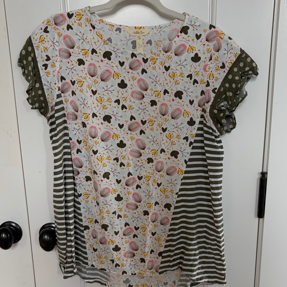 Matilda Jane Floral and polka dot patterned flutter sleeve blouse.  Size M